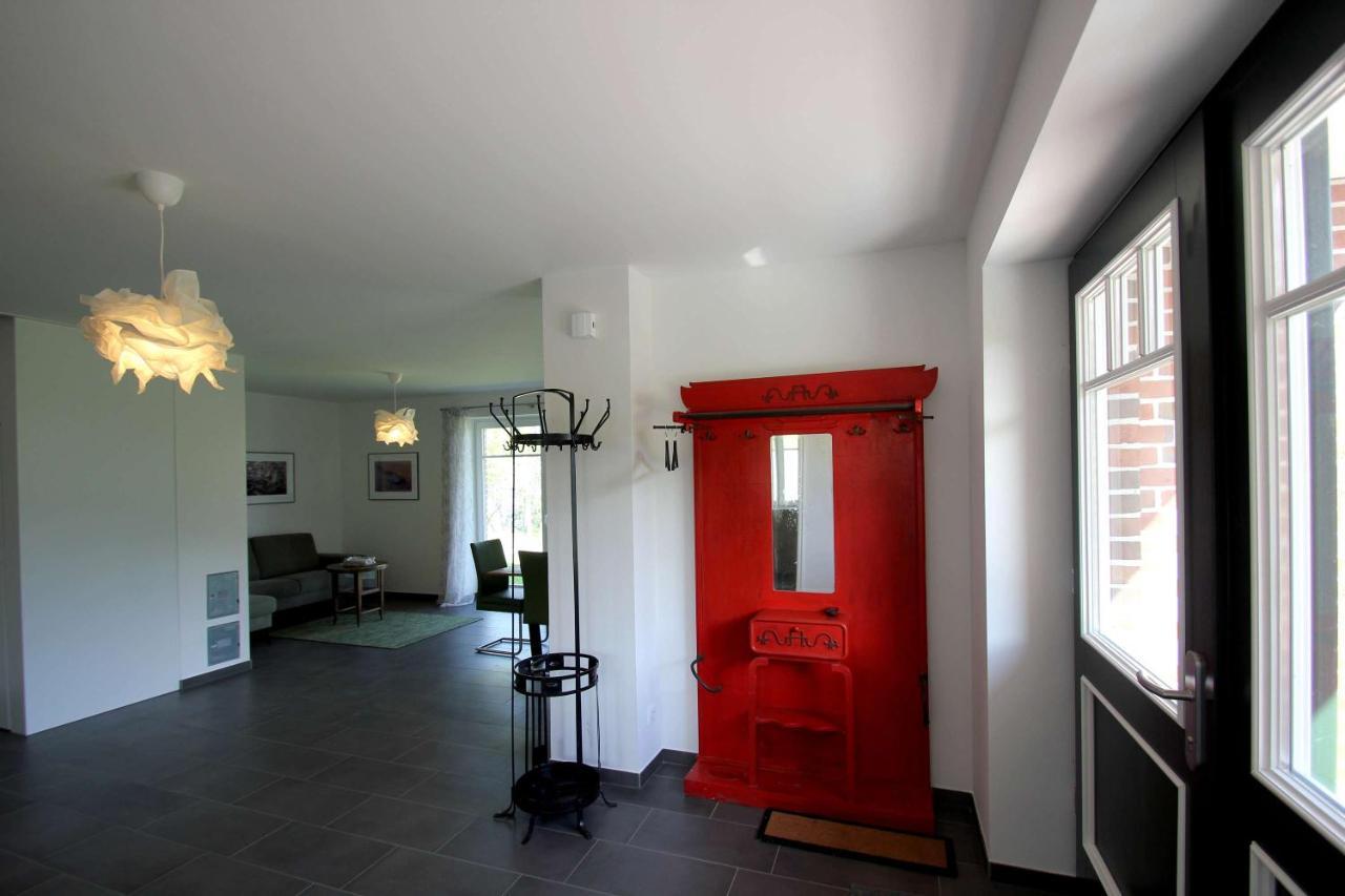 Wassernahes Ferienhaus Mit Meerblick Und Schwimmbadnutzung In Sellin - Ferienhaus Rohrweihe Gager Exteriér fotografie