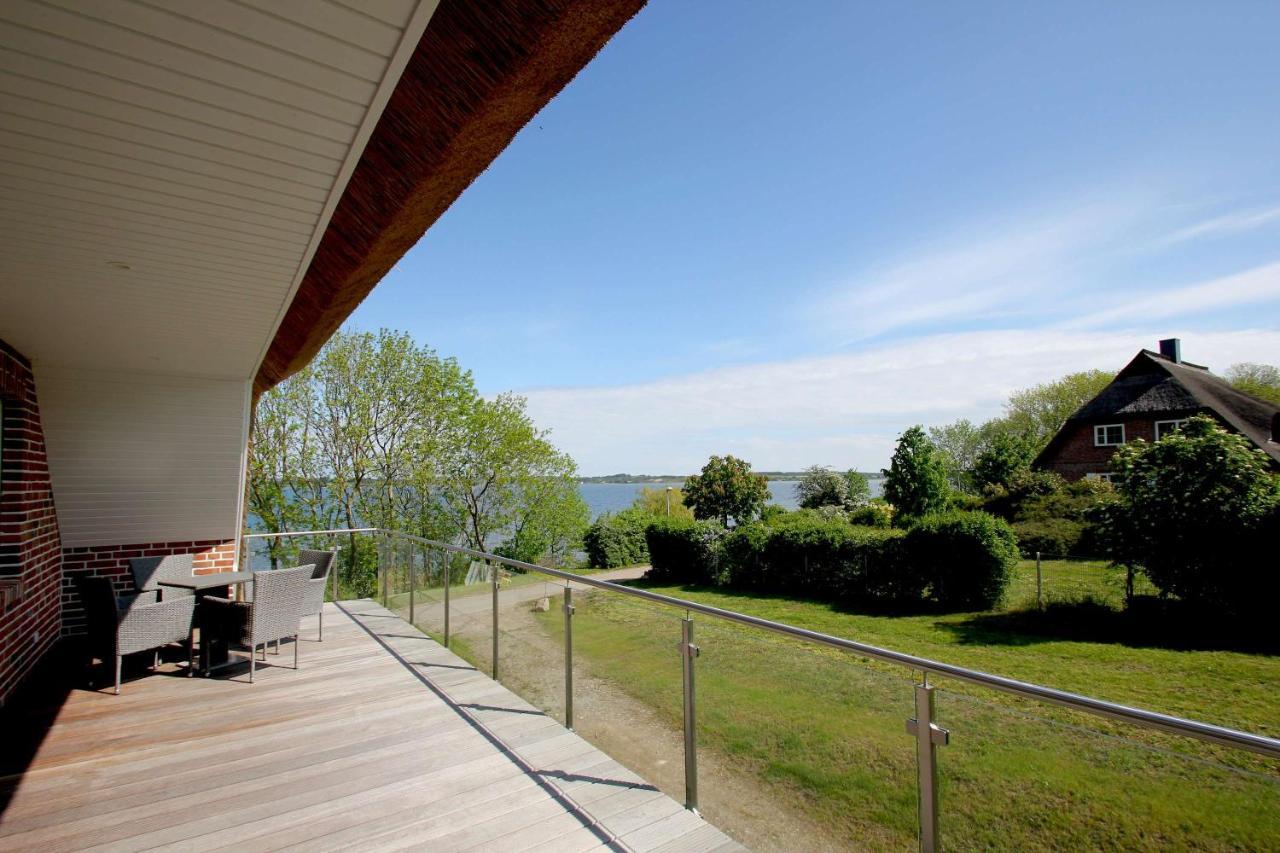 Wassernahes Ferienhaus Mit Meerblick Und Schwimmbadnutzung In Sellin - Ferienhaus Rohrweihe Gager Exteriér fotografie